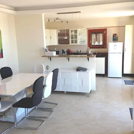 Eden Cap Villa *