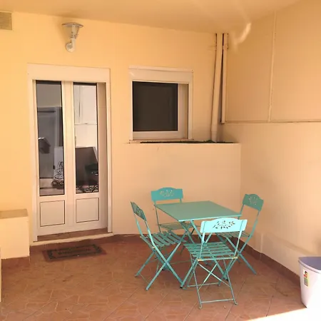 Villa Eden Cap *